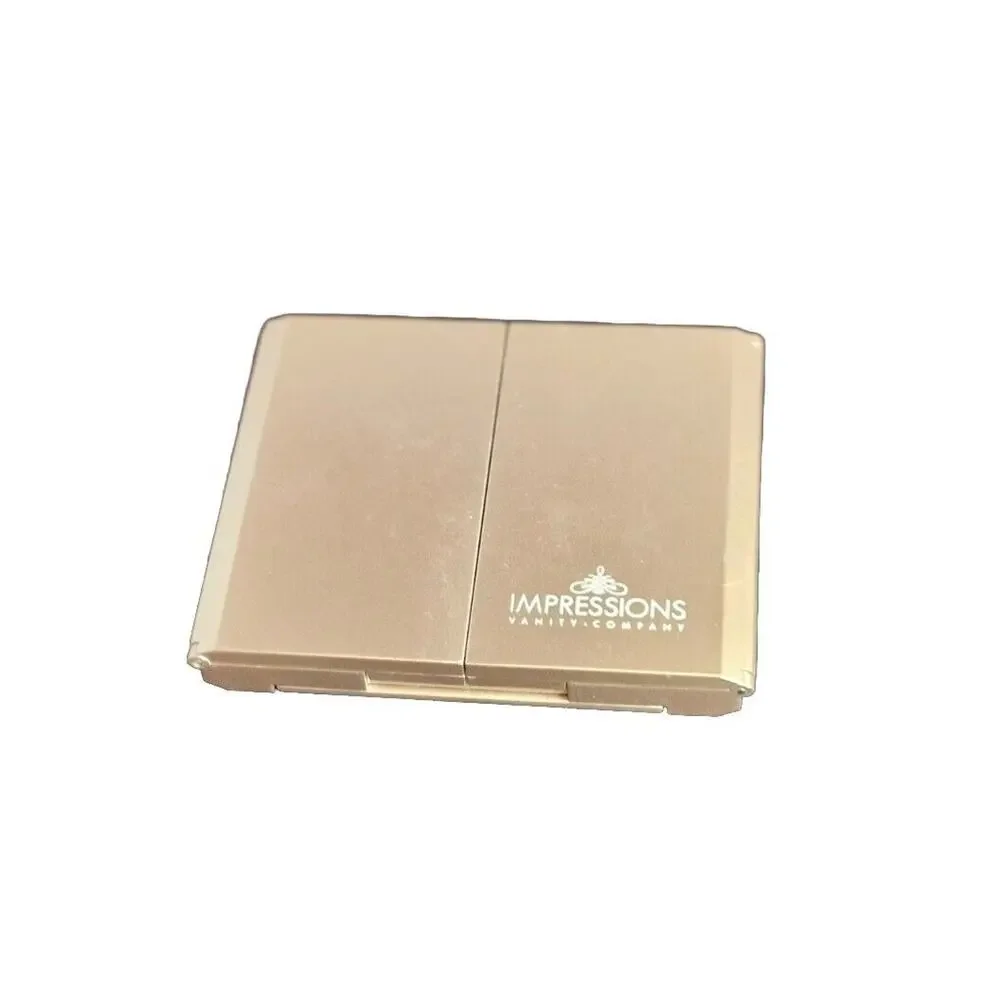 New Impressions LED Magnifying Compact Mirror Gold‎